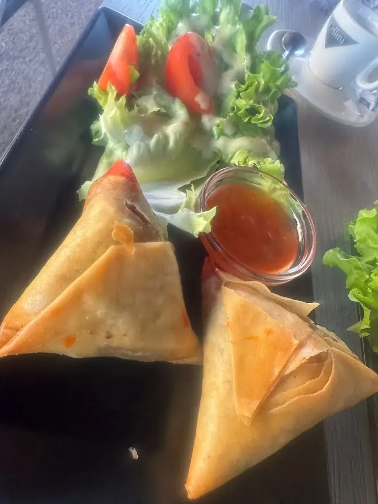 Céline Perrot_Café de L'Agriculture_Corbigny_review