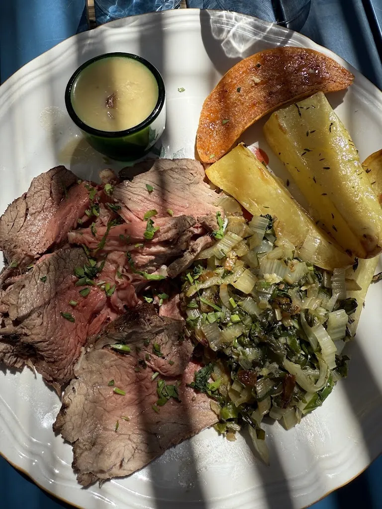 omar alhameli_Auberge du Theleme_Beaumont_review