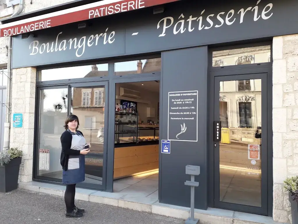 Du Pain sur la Planche Restaurant in Corbigny