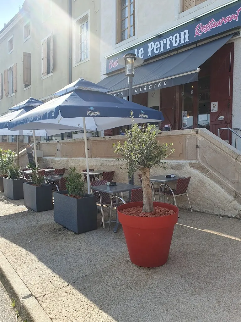 Le Perron ristorante a Cuisery
