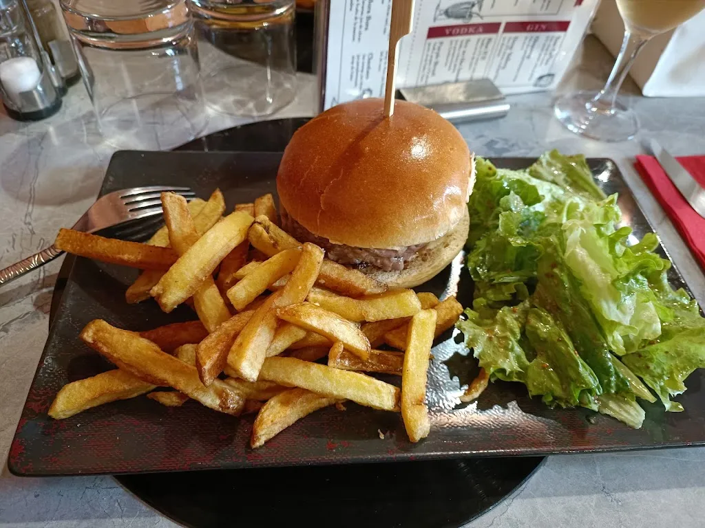 Le Perron_Cuisery_slider_image_3