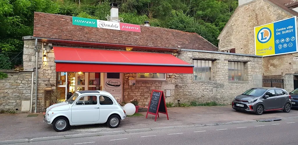 La gondola_Clamecy_slider_image_1