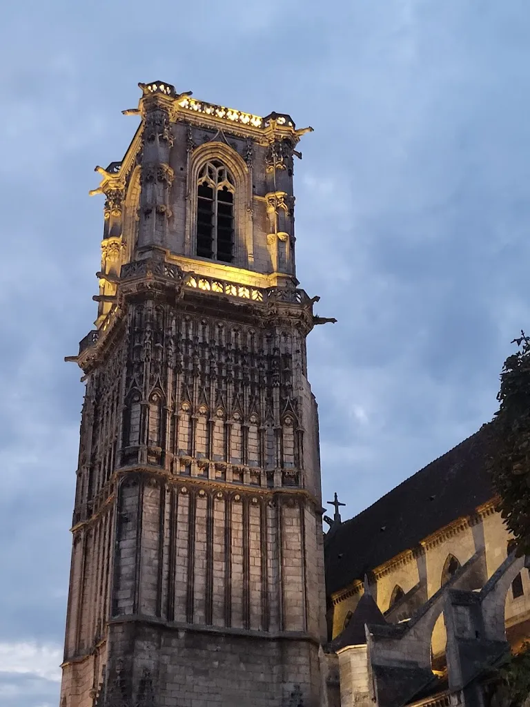 Restaurant La TOUR_Clamecy_slider_image_3