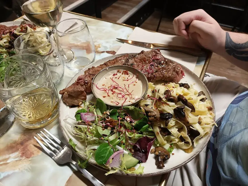 Le Bar'Bu_Cosne-Cours-sur-Loire_slider_image_3