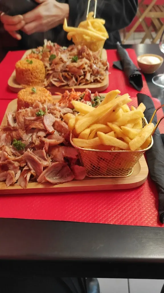 Menu_RESTAURANT LE ROYAL_Cosne-Cours-sur-Loire_image_5