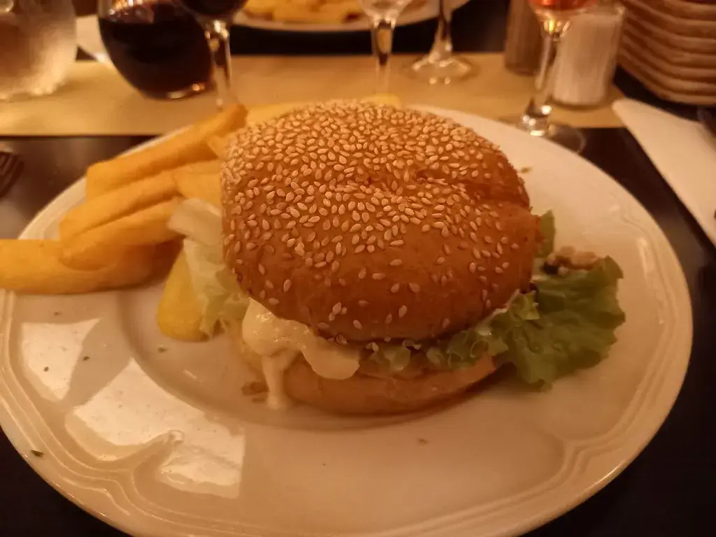 Le Square restaurant in Cosne-Cours-sur-Loire