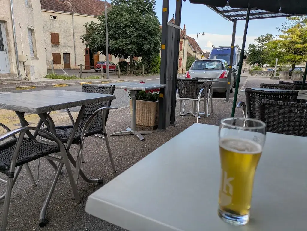 Le Café de la Poste_Dampierre-sur-Salon_slider_image_3