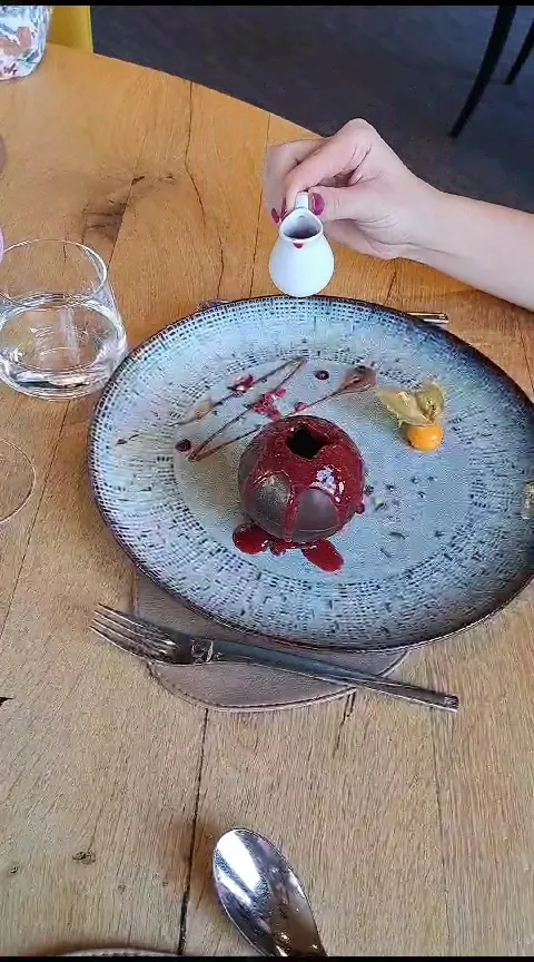 Hajar PB_Le Poisson d'Or_Mâcon_review