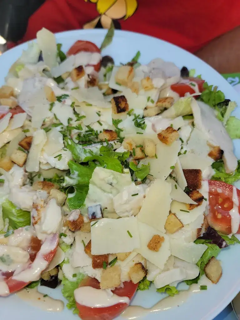 Marina_Le Relais De Dampierre restaurant bar tabac_Dampierre-en-Burly_review