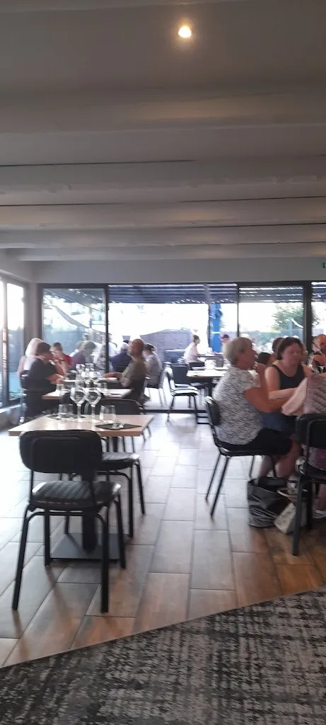 Marianne CQ_L'instant présent_Beaumont-lès-Valence_review