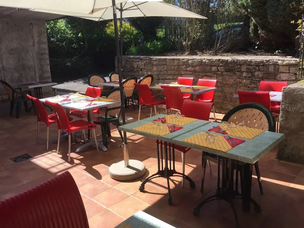 Maccenzo Devecey_Devecey_slider_image_1