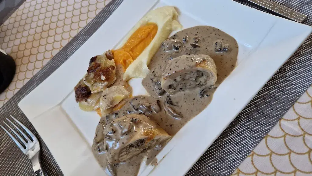 Karlijn Nobel_Le Vaudésir aux Hirondelles et Le Ranch barbecue_Thizy_review