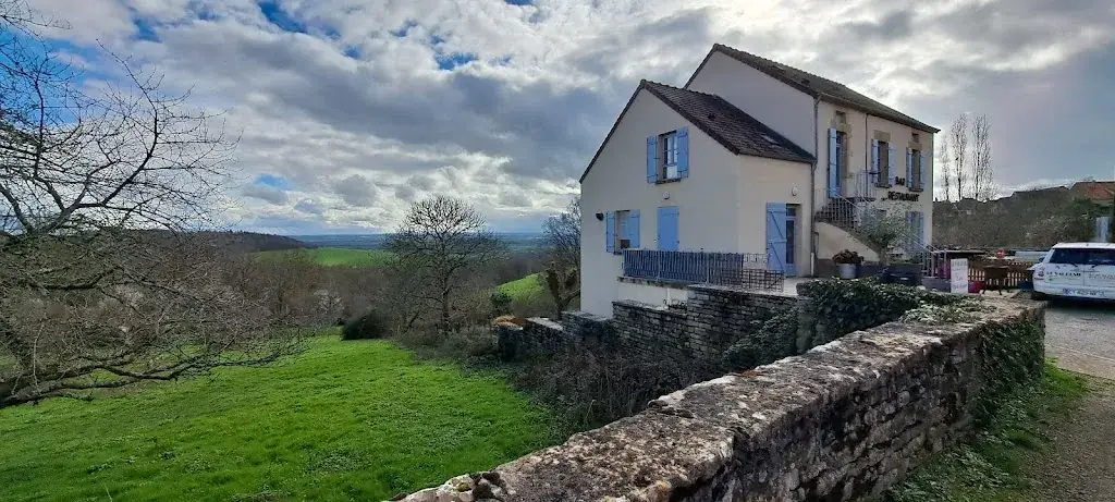 Ivana Bachini_Le Vaudésir aux Hirondelles et Le Ranch barbecue_Thizy_review