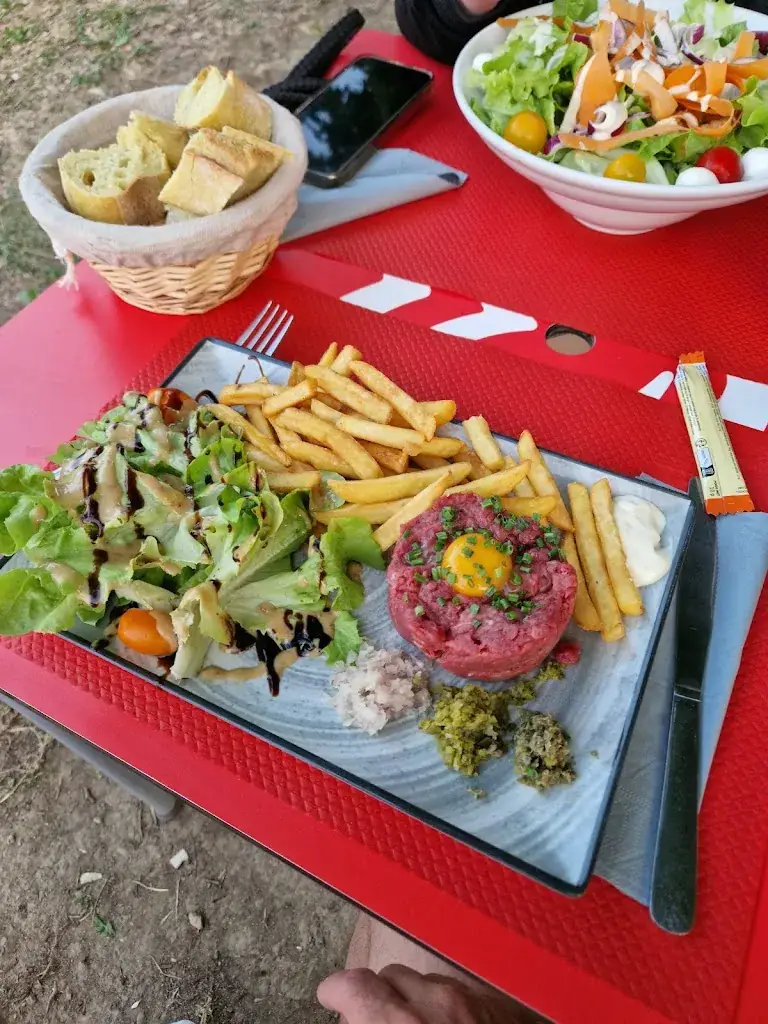 LE D31 RESTAURANT_Crêches-sur-Saône_slider_image_2