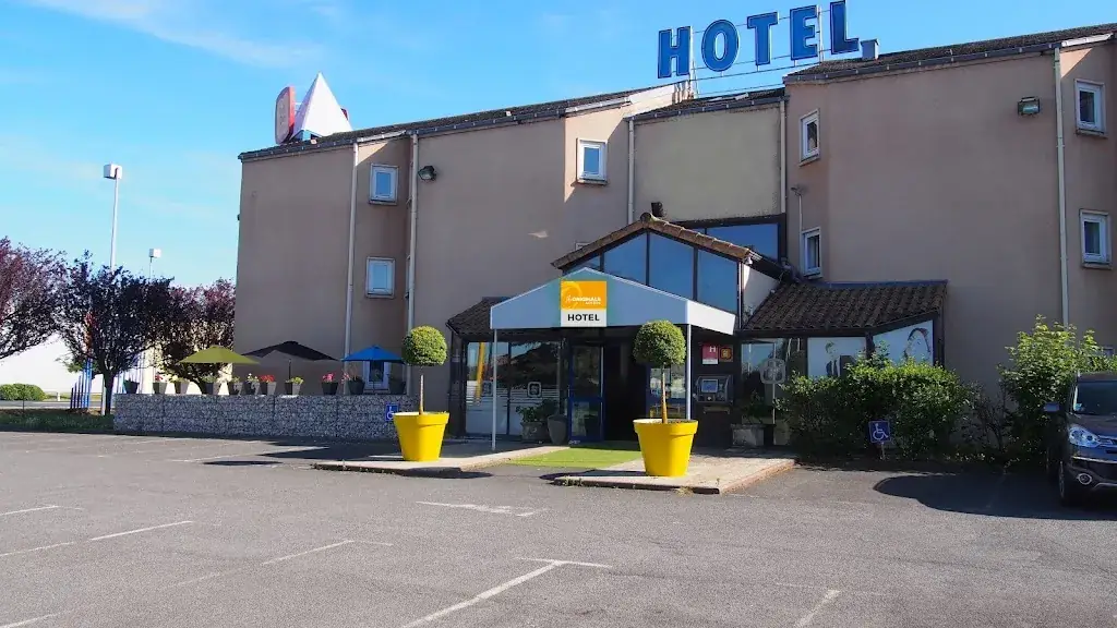 KYRIAD DIRECT MACON SUD restaurant in Crêches-sur-Saône