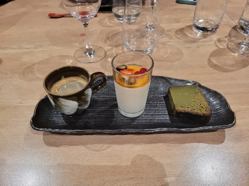 Pieter-Jan_Iida-Ya_Dole_recensione