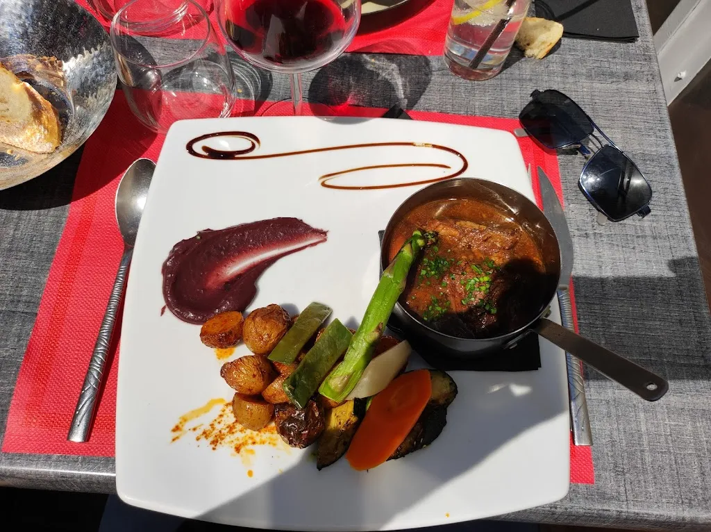 Restaurant Dole l'atelier de louis_Dole_slider_image_3