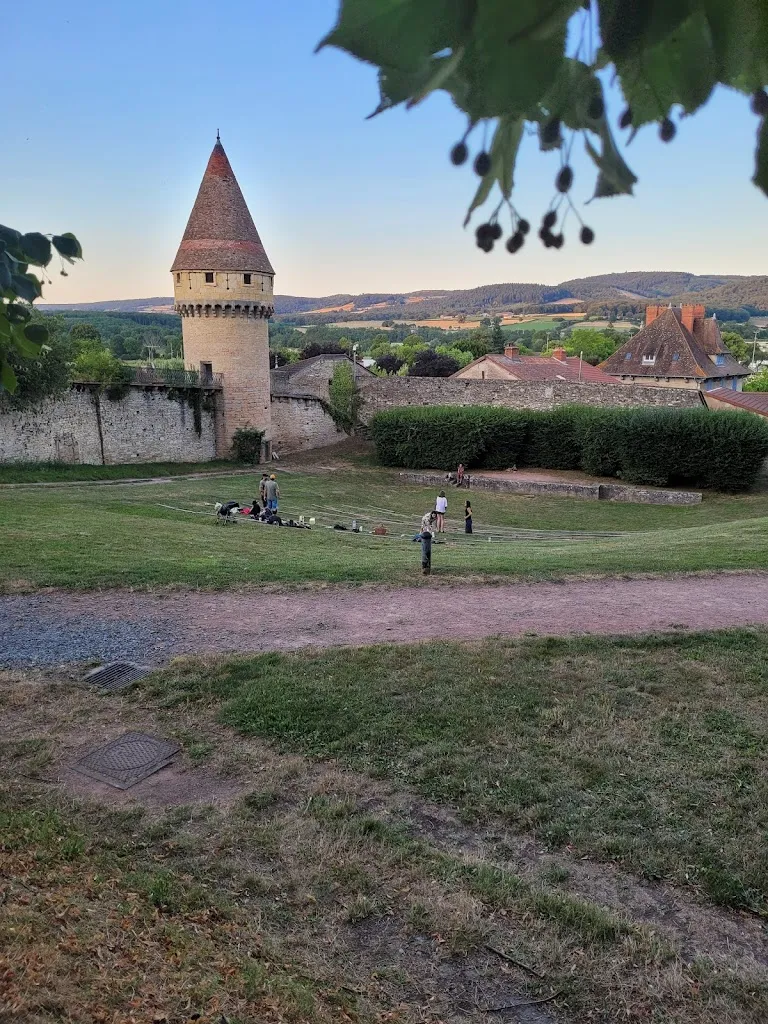 La Halte de L'Abbaye_Cluny_slider_image_3