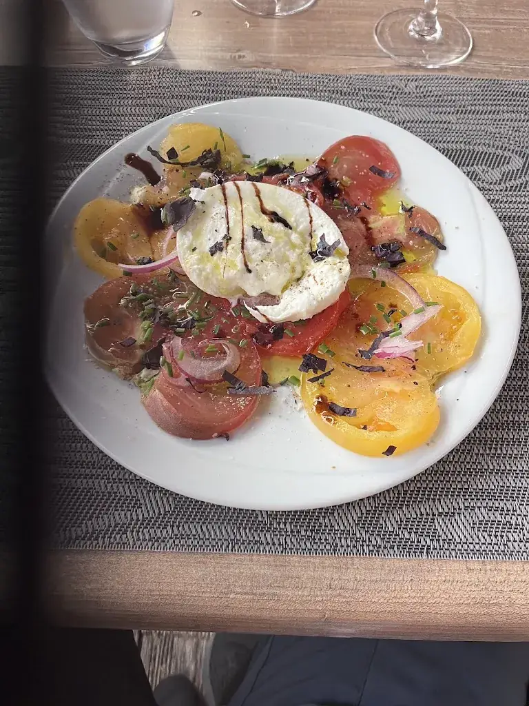 Auberge du Cheval Blanc_Cluny_slider_image_2