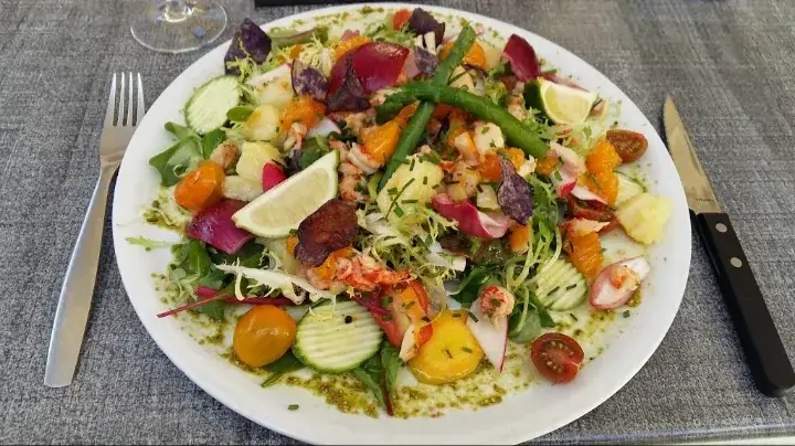 Le Cloître_Cluny_slider_image_2