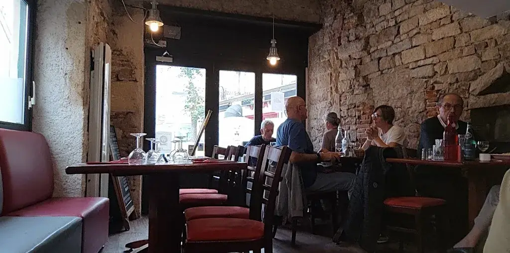 Le Loup Garou_Cluny_slider_image_1