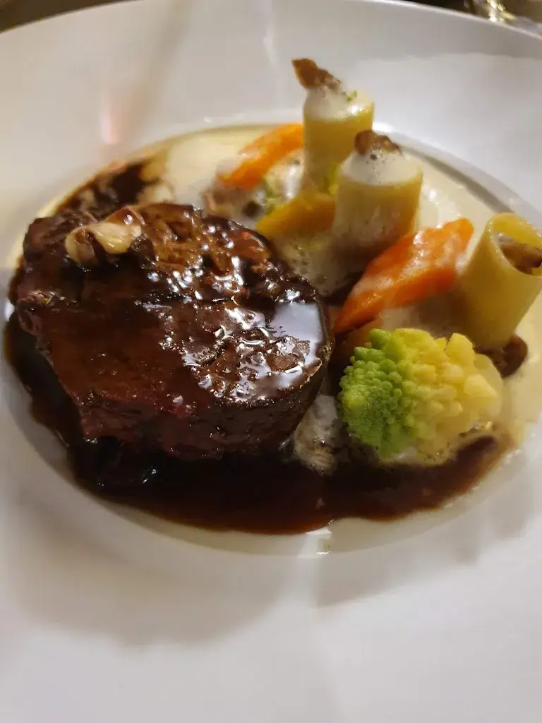 Menü_Restaurant L'Embellie (à 7 km de Cluny, En Bourgogne)_Sainte-Cécile_Bild_6