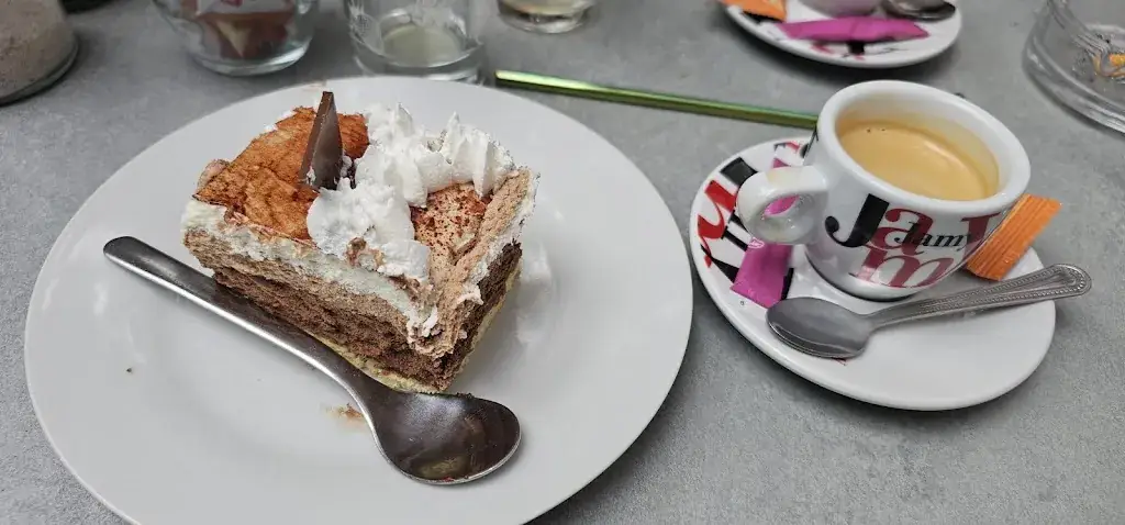 Restaurant Le Pont de Cotte - Cuisine française traditionnelle & Pizzeria_Lournand_slider_image_3