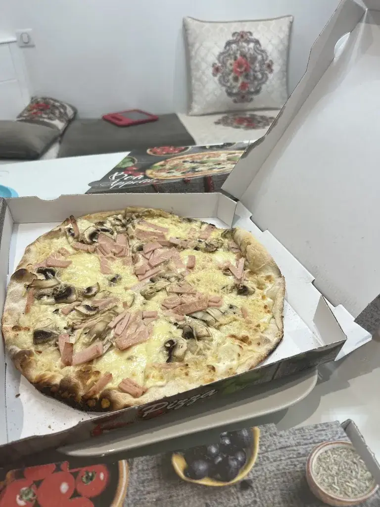 جوهرة jawhara_Akif pizza_Delle_recensione