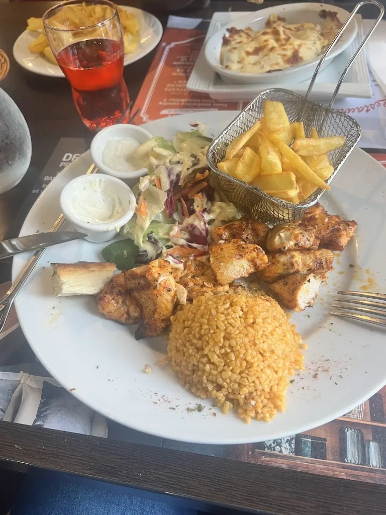 Yasmina B_Restaurant Viyane_Delle_review