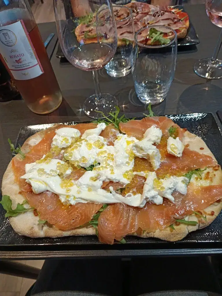 Severine Pfohl_Solo Pinsa_Delle_review