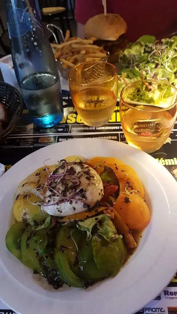 Camilla Baker_Le Retinton_Beaujeu_reseña