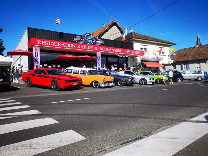 Robin's Family_Joncherey_slider_image_1