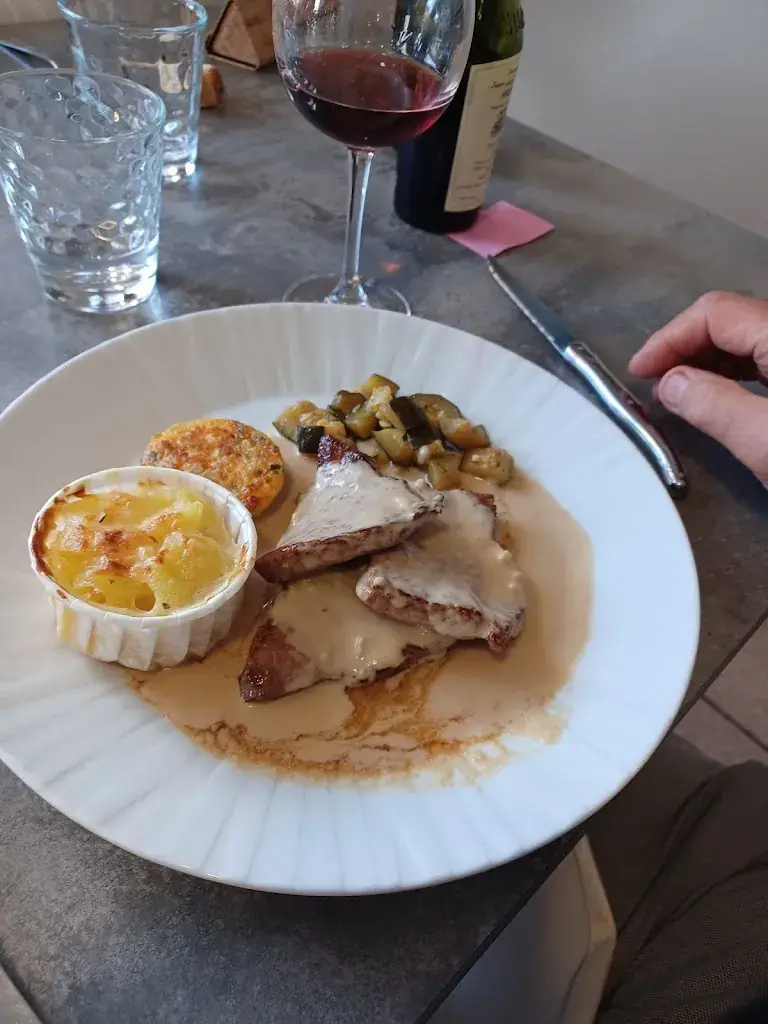 Restaurant Les Sapins_Maîche_slider_image_1