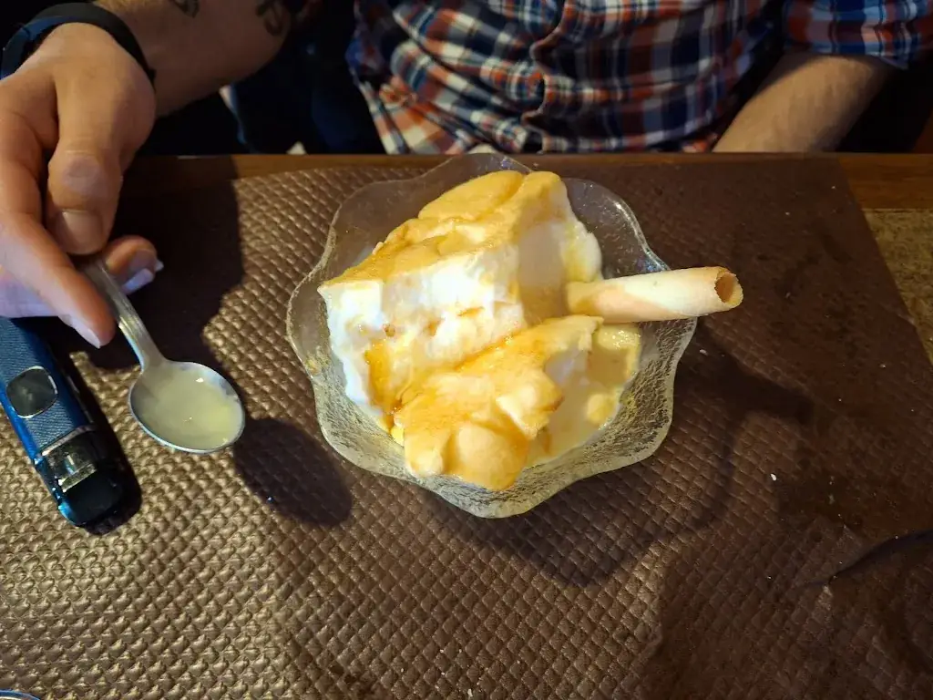 WilliamWaterWave_Gonzalez Martine Nee Pretet_Écuisses_review