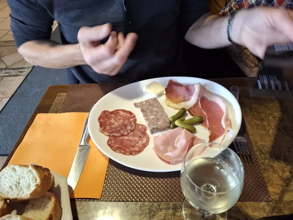 Gonzalez Martine Nee Pretet_Écuisses_slider_image_2