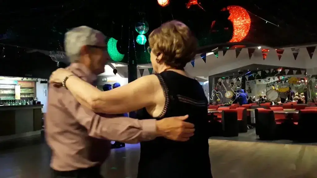 Auberge du Pont Jeanne Rose - La fiesta_Montchanin_slider_image_2