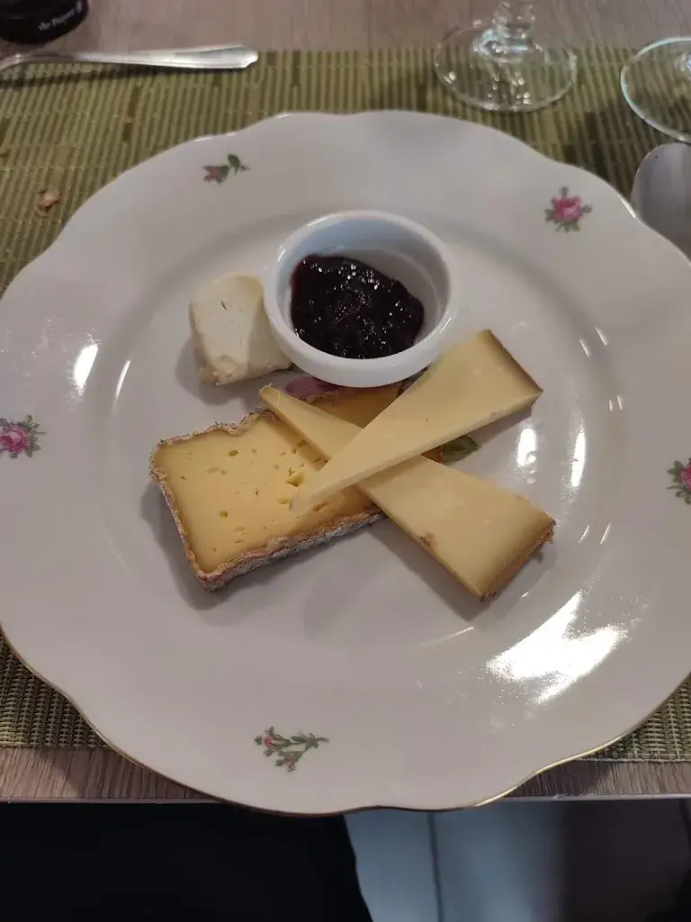 Menu_L'En-Faim_Saint-Laurent-d'Andenay_immagine_8