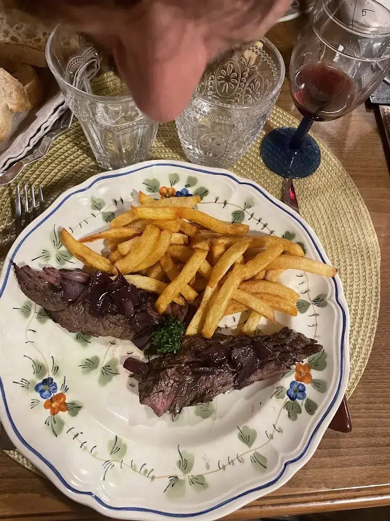 Camille Lauze_Pause d'Antan_Saint-Marcel_review