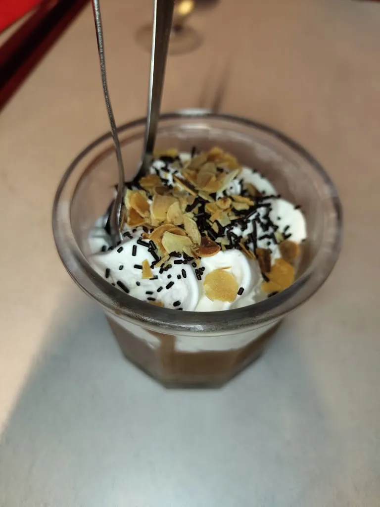 Alexander Helfer_Brasserie chez maxime_Decize_recensione