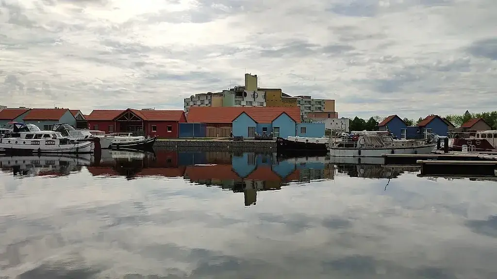 Port de Decize - Hôtel restaurant in Decize