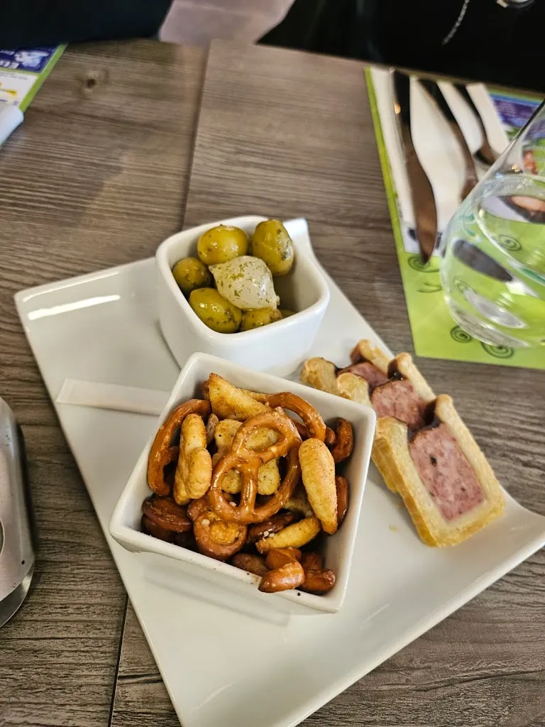 Didier Demange_Le Calyptus_Faverney_review