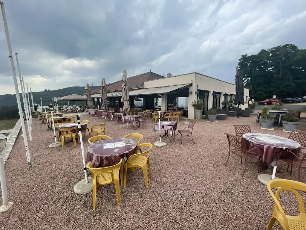 La Terrasse du Beaujolais_Chiroubles_slider_image_1