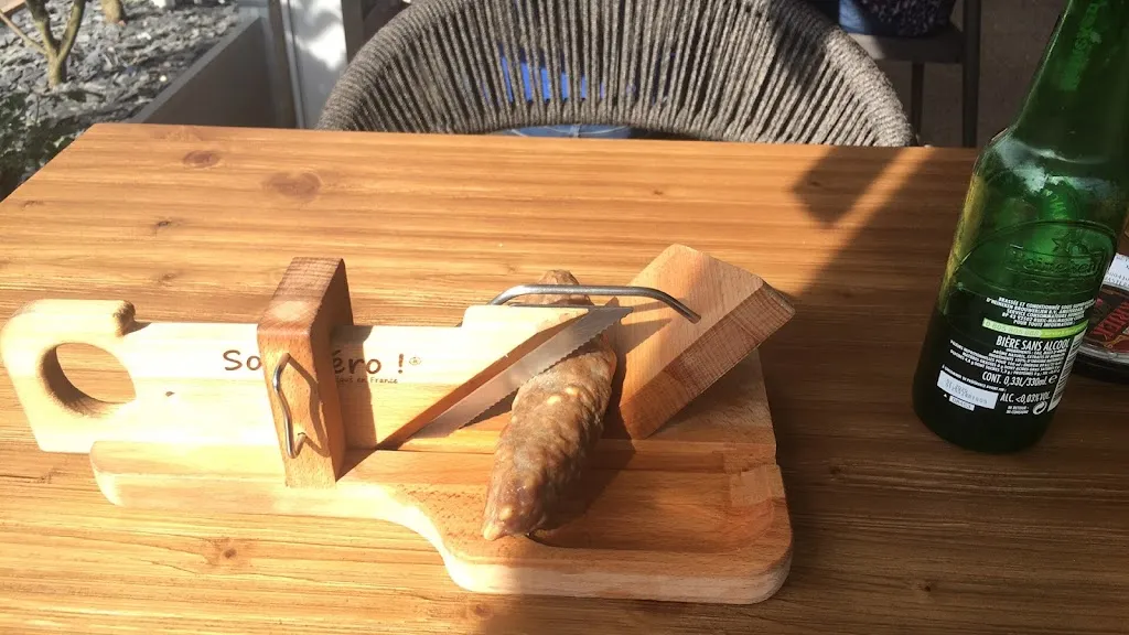 Jay Raul_Pub l’Abbaye_École-Valentin_review