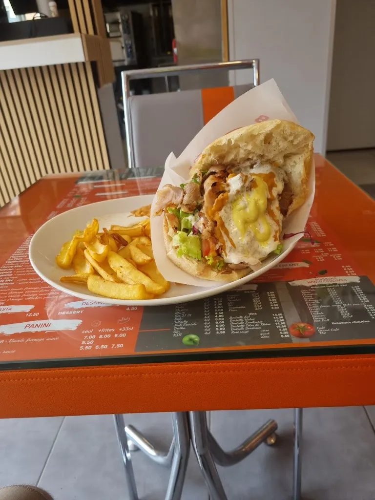 Ismail Celik_La Baraque Des Forges_Fraisans_review