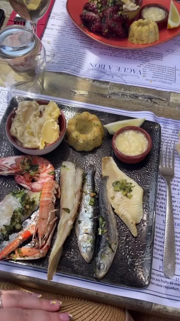 Vague A Bon_Fleury_slider_image_2