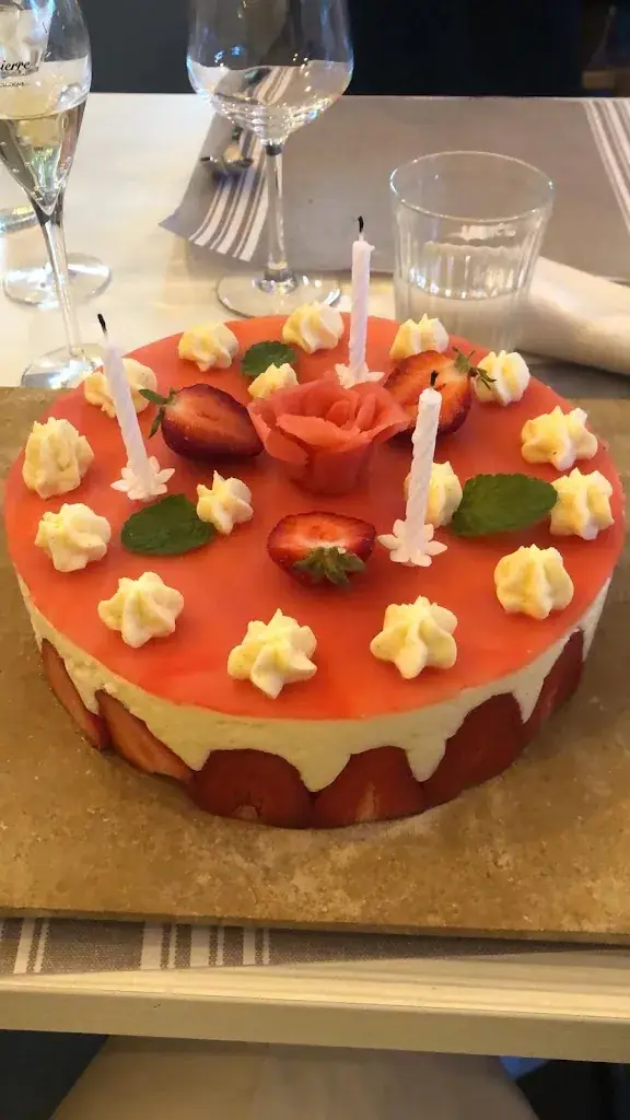 Reem Brooks_Une table dans le verger_Marchampt_review