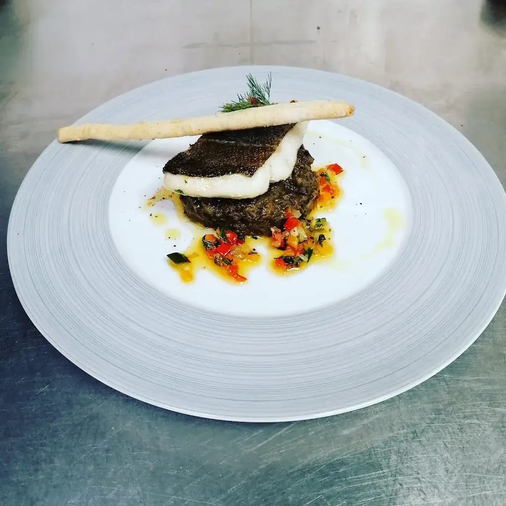 Une table dans le verger_Marchampt_slider_image_2