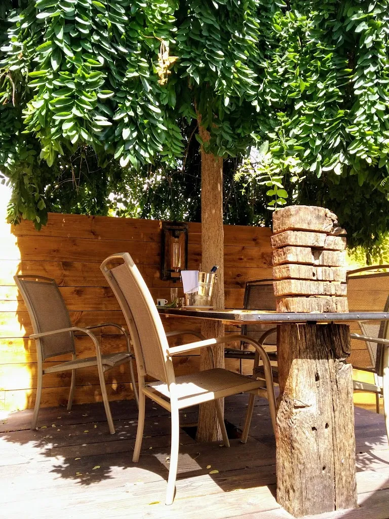 La Tulipe Noire_Fleury_slider_image_1