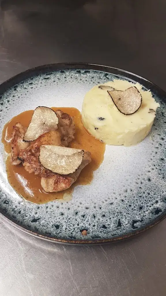 Auberge de Corcelles_Corcelles-en-Beaujolais_slider_image_3