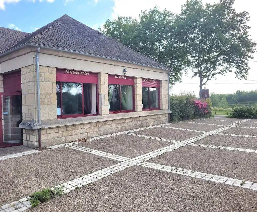 Sandra Raclin_La Tréfilerie_Fourchambault_review